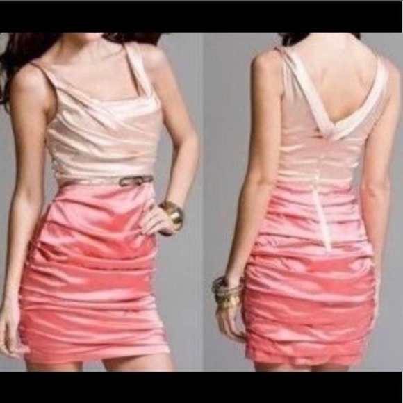 Express Silk pink and cream color block ruched bodycon dress Women’s Size 2 - Picture 8 of 8